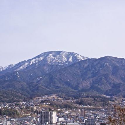 春近し、恵那山の雪解け。
