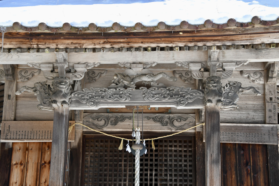中津川市神坂湯舟沢の護摩堂は戦国時代に創建された。