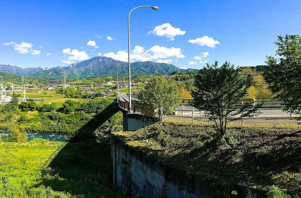 恵那山「緑の大パノラマ」 落合かやの木大橋から 