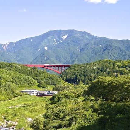 恵那山と赤い大橋
