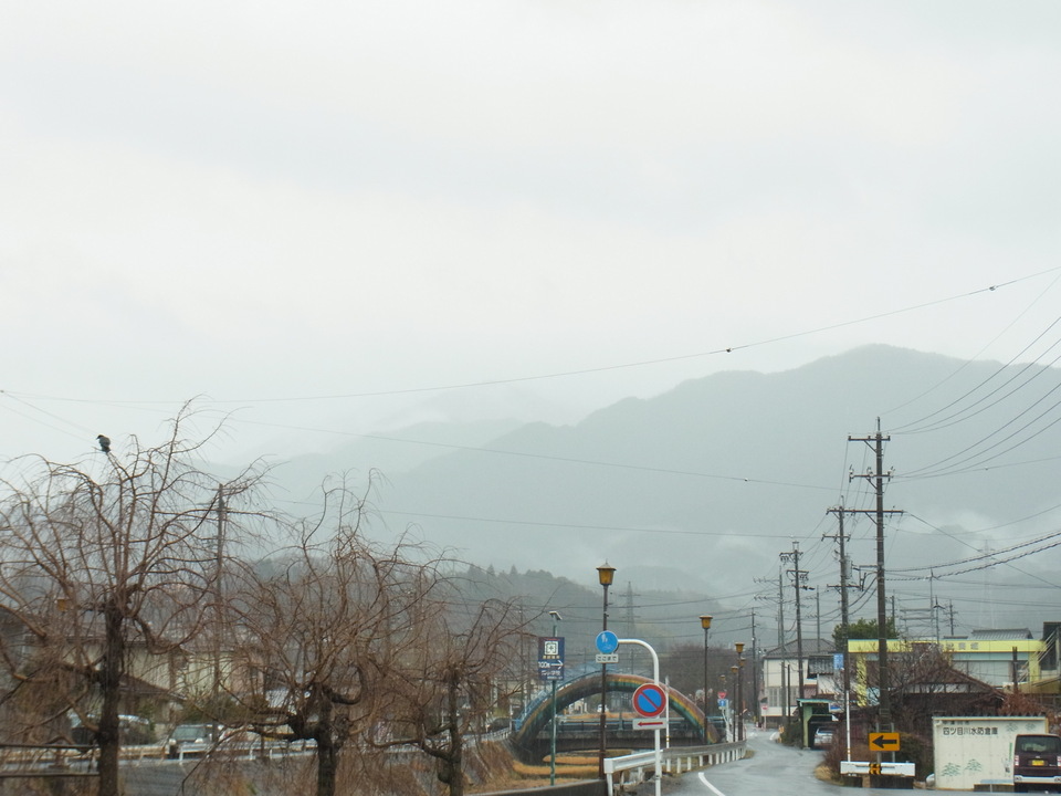 雨の日の恵那山