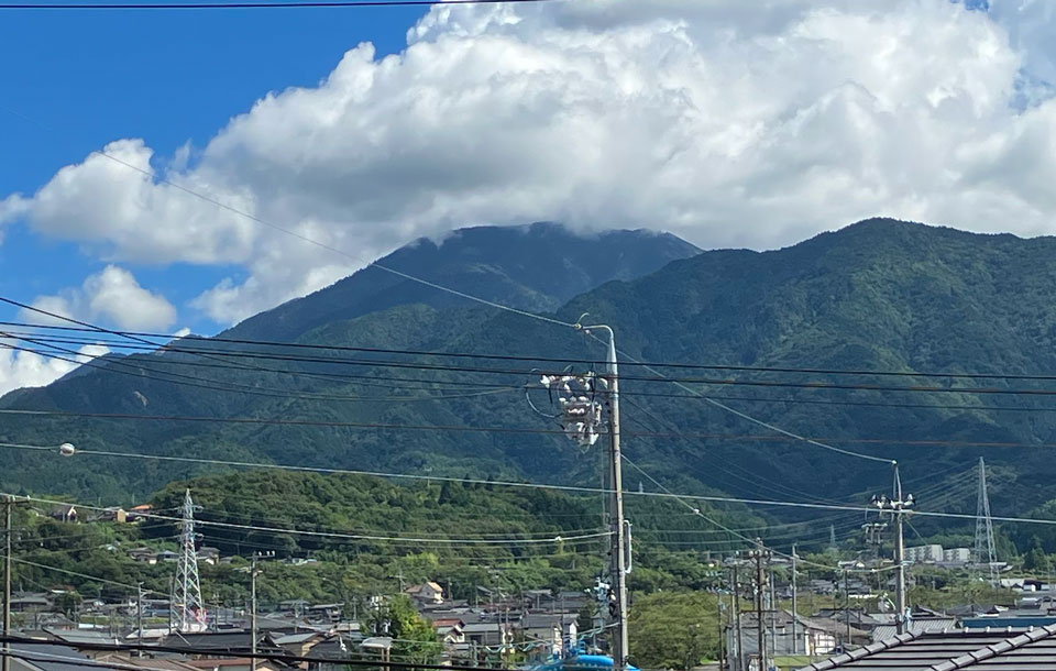 まだまだ夏空