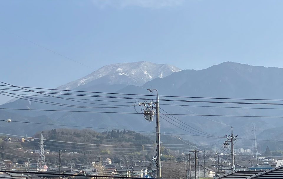 霞んでる恵那山